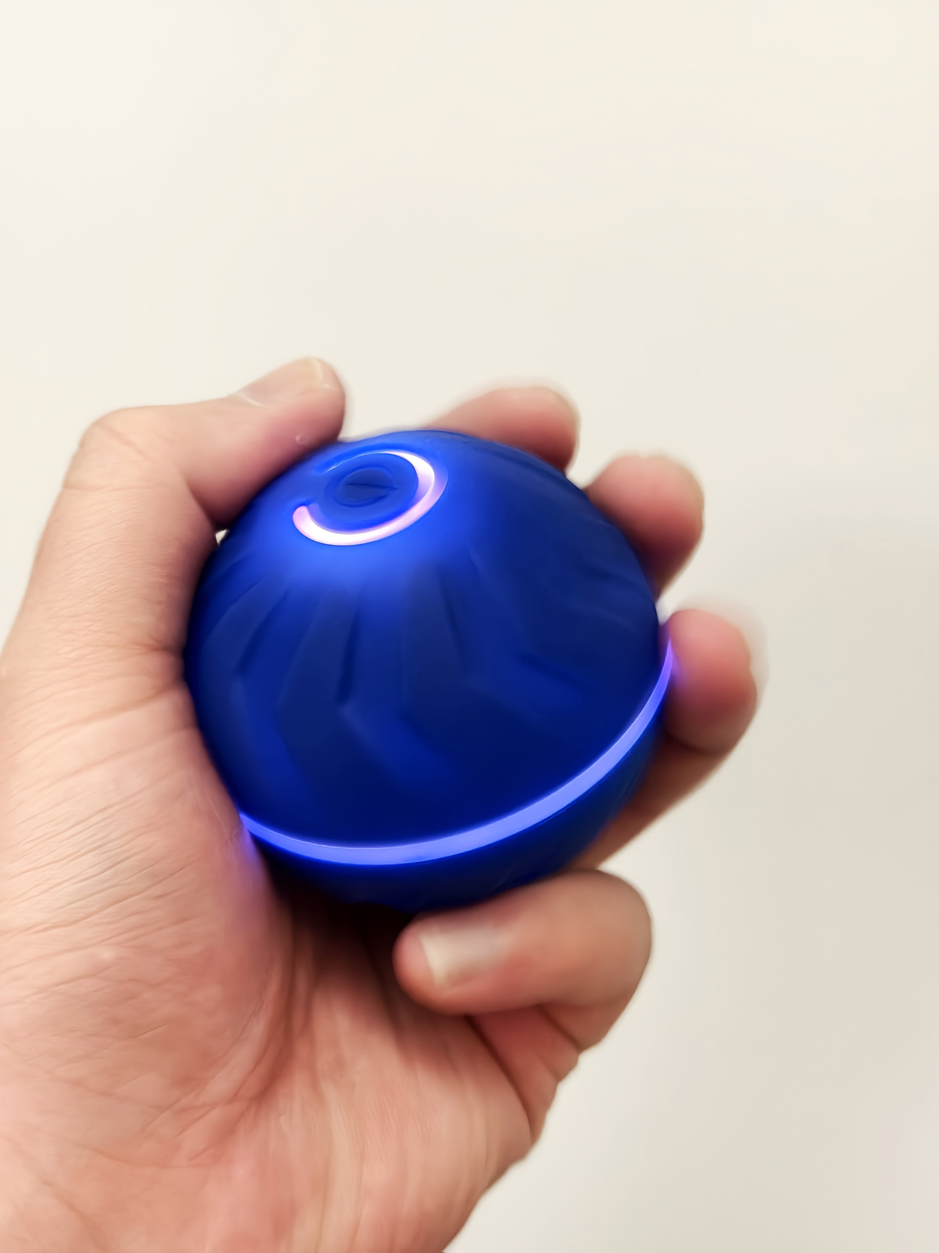 [Interactive Dog Ball] 6.6cm/2.62in Large Size Pet Smart Bouncing Ball, Interactive Dog Toy, Motion-Activated Automatic Rolling Ball for Puppies/Small Dogs/Medium Dogs/Large Dogs, Interactive Dog Ball, Playful Design, Durable